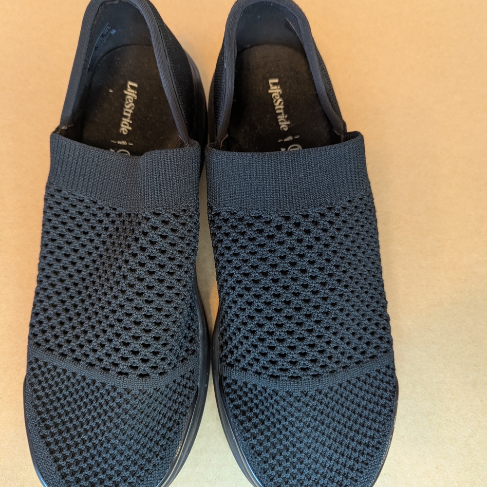 Black women's Slip-On Shoes